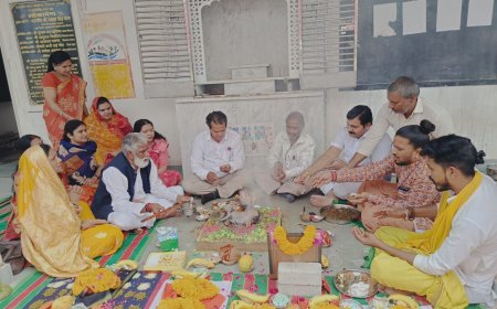 गुंदली स्कूल में हुई माँ सरस्वती की मूर्ति की स्थापना,  सरस्वती मंदिर के भामाशाह बने शिक्षक ओझा