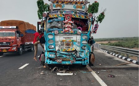 दिल्ली-मुंबई सुपर एक्सप्रेसवे पर ट्रक भिड़ंत में युवक की मौत