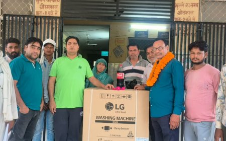 सामुदायिक स्वास्थ्य केंद्र गोविंदगढ़ को मिली मदद: रिटायर्ड अधिकारी ने दी वॉशिंग मशीन, बेडशीट धुलाई की समस्या हुई दूर