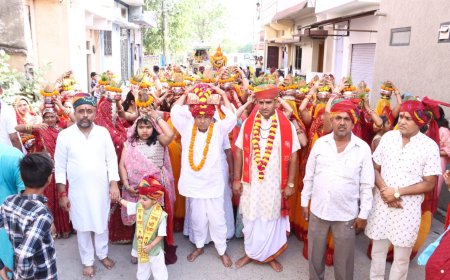 गंगापुर में कलश यात्रा के साथ भागवत जी की स्थापना हुई आज होगा कथा का आयोजन
