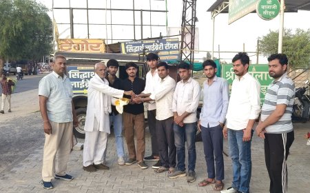 नापावाली में 108 कुंडी श्री राम महायज्ञ को लेकर रीगस में बांटे पीले चावल