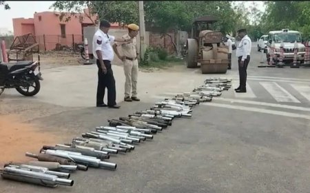 भरतपुर में 105 बाइकों से निकाले मोडिफाई साइलेंसर: सड़क पर मोडिफाई साइलेंसर बिछाकर चलवाया रोलर