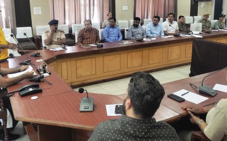 आपदा प्रबंधन तैयारियों को लेकर अतिरिक्त जिला कलक्टर ने ली अधिकारियों की बैठक