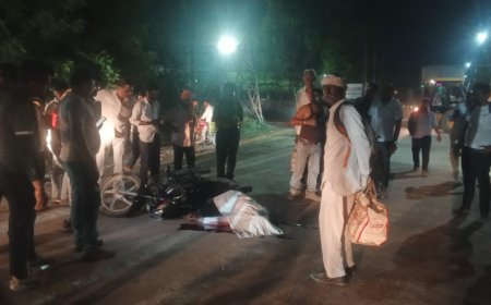 अनियंत्रित केट्रा चालक ने बाइक सवार को मारी टक्कर युवक की मौके पर हुई मौत