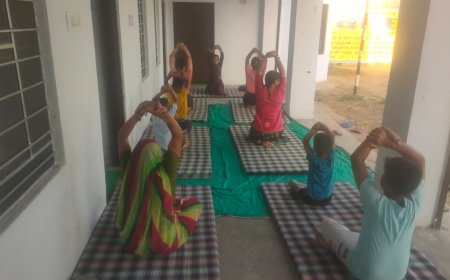 राजस्थान में आयुष्मान आरोग्य मंदिरों में भी योग प्रशिक्षक योग शिखा रहे हैं  राजस्थान को निरोग बनाने की श्रेष्ठ योजना