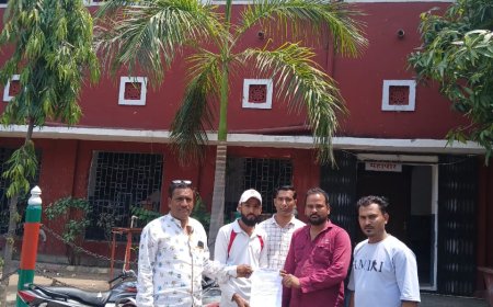 उपनगर पुर के वार्ड नंबर 2 एवं 4 में सड़क एवं नाली की सफाई के लिए स्थाई कर्मचारियों की व्यवस्था की जाए : आबिद शेख