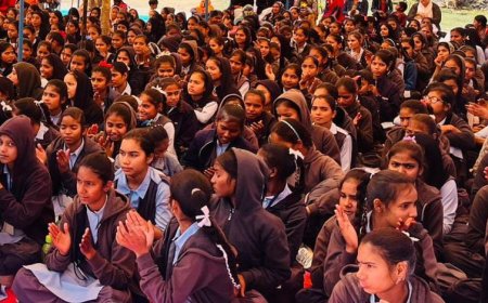 गोविन्दगढ़ में दो सत्र बीत जाने के बाद भी 8000 नोनीहालों को नहीं मिला यूनिफॉर्म सिलाई का पैसा