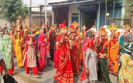 गढ़ी वाले हनुमान मंदिर से निकली भव्य कलश यात्रा, नगर परिक्रमा में उमड़ा जनसैलाब