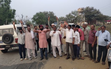 चंवरा चौफूल्या में ग्रामीणों का विरोध प्रदर्शन: पीडब्ल्यूडी विभाग के खिलाफ जमकर लगाए मुर्दाबाद के नारे