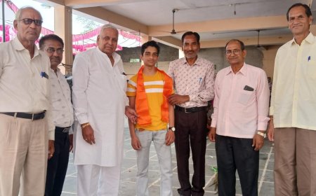 भामाशाह एवं सामाजिक संगठनों ने किया अनुशासित एवं होनहार छात्र  पिछोलिया का सम्मान