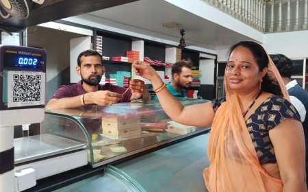 जसोदा देवड़ा ने अपनी ईमानदारी बताई, करीब दो तोले सोने की चेन की सुपुर्द