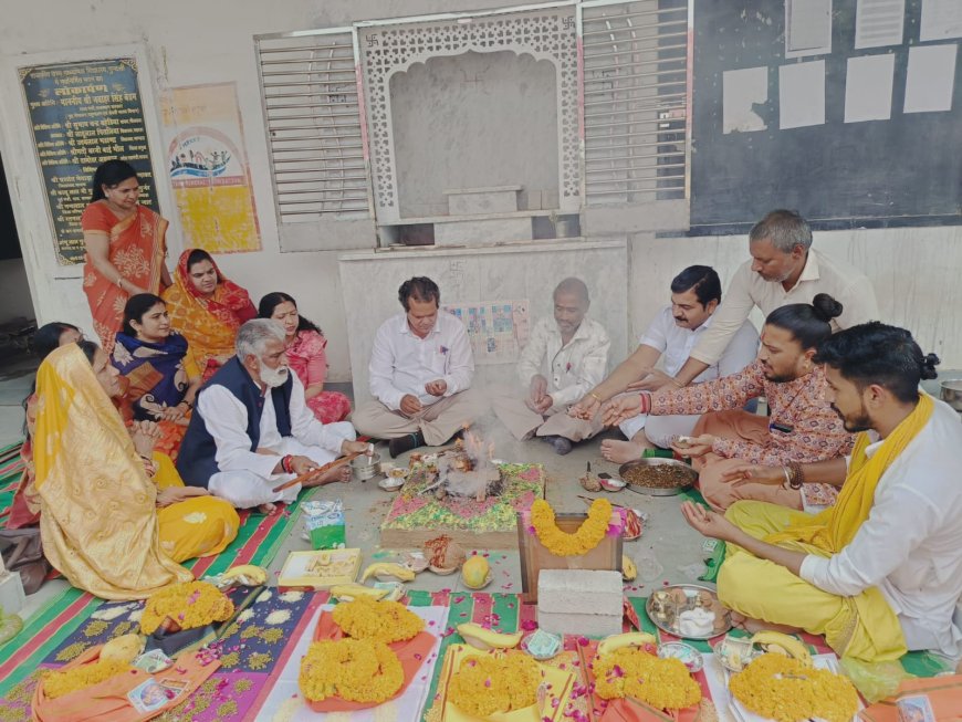 गुंदली स्कूल में हुई माँ सरस्वती की मूर्ति की स्थापना, सरस्वती मंदिर के भामाशाह बने शिक्षक ओझा