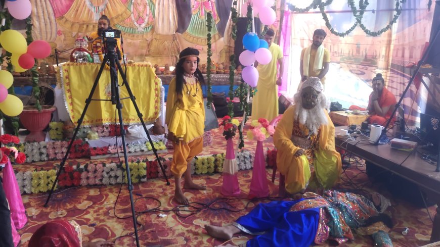 कोटड़ी में चल रही गोपुष्टि श्रीमद्भागवत कथा में श्री कृष्ण जन्मोत्सव धूमधाम से मनाया