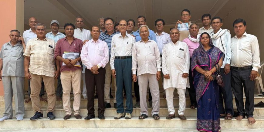 आदिवासी सेवा संस्थान की बैठक आयोजित,फिजूल खर्ची को रोककर शिक्षा पर खर्च करने पर जोर
