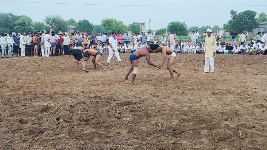 गूँती में कामड़ा कुश्ती में चिराग़ गोदड़ी रहे विजेता