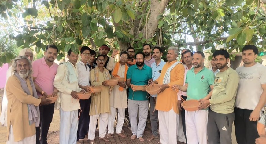 गर्मी में गोविंदगढ़ नगरपालिका की पहल: पक्षियों के लिए 250 परिंडे लगाए ,विधायक ने की शुरुआत