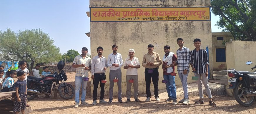 भीषण गर्मी में बेजुबानों को सहारा: महारपुर स्कूल में लगे 31 परिंडे