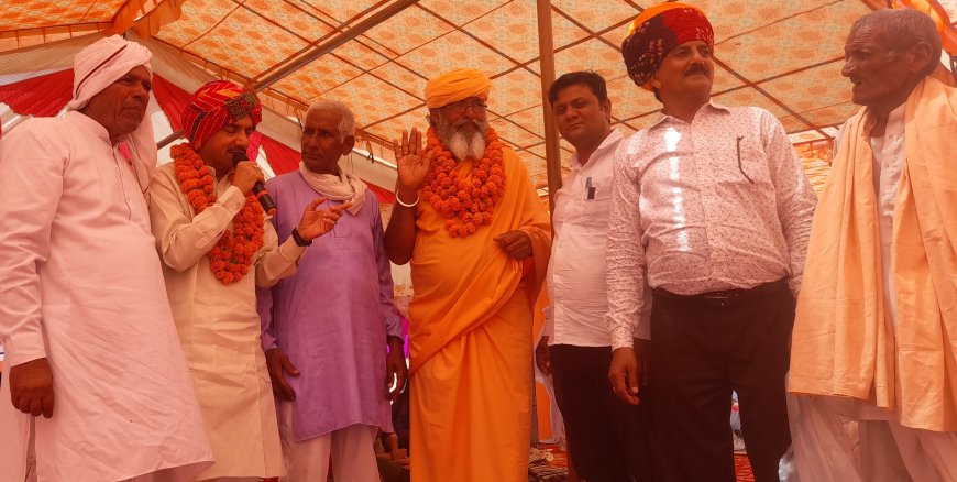 ग्रामीणों के तत्वावधान में भंडारे का हुआ आयोजन