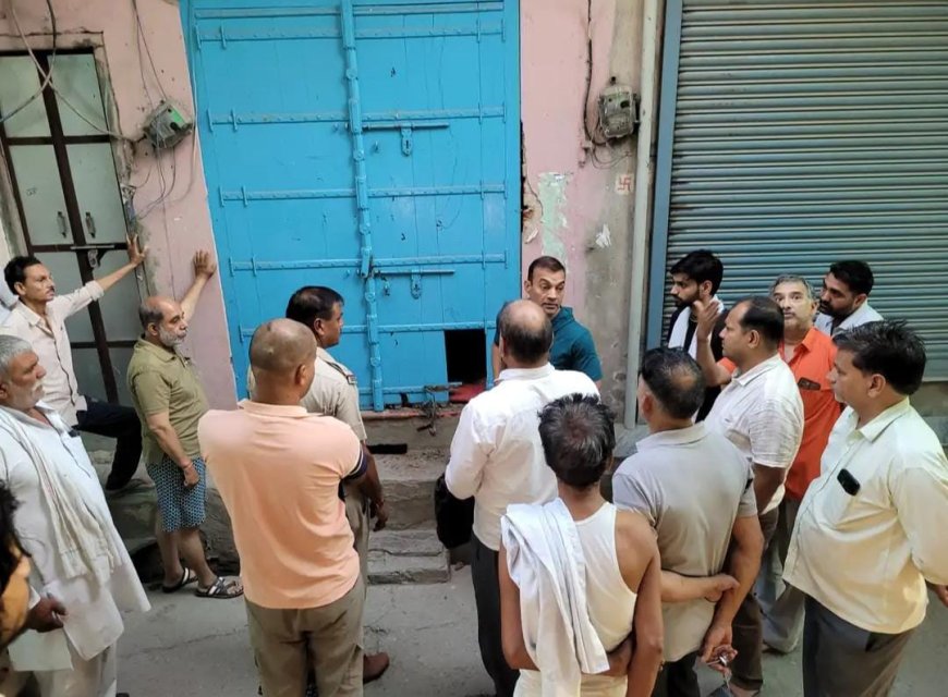 कस्बे में सुनार की दुकान से लाखों के जेवरात चुरा ले गये चोर