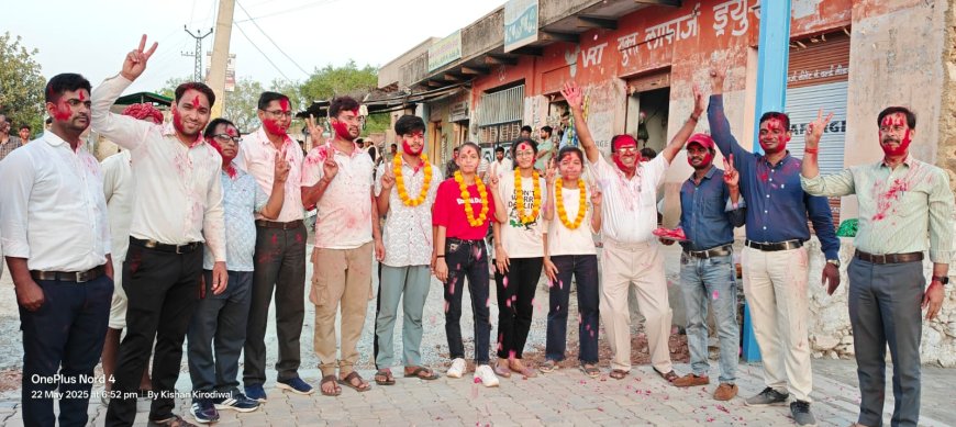आदर्श विद्या मंदिर छापोली का कला व विज्ञान वर्ग का परीक्षा परिणाम रहा शत् प्रतिशत