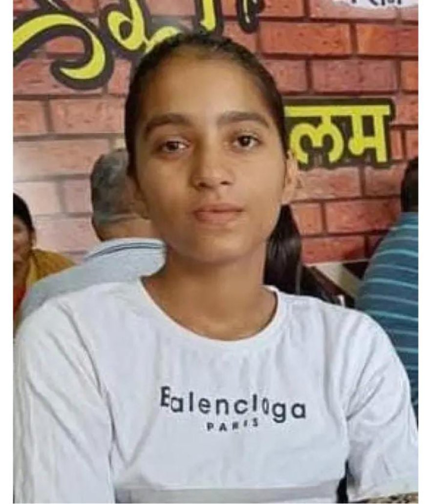मजदूरी करने वाले पिता की बेटी 10 वीं बोर्ड परीक्षा में 97.50 प्रतिशत अंक प्राप्त कर क्षेत्र का नाम किया रोशन