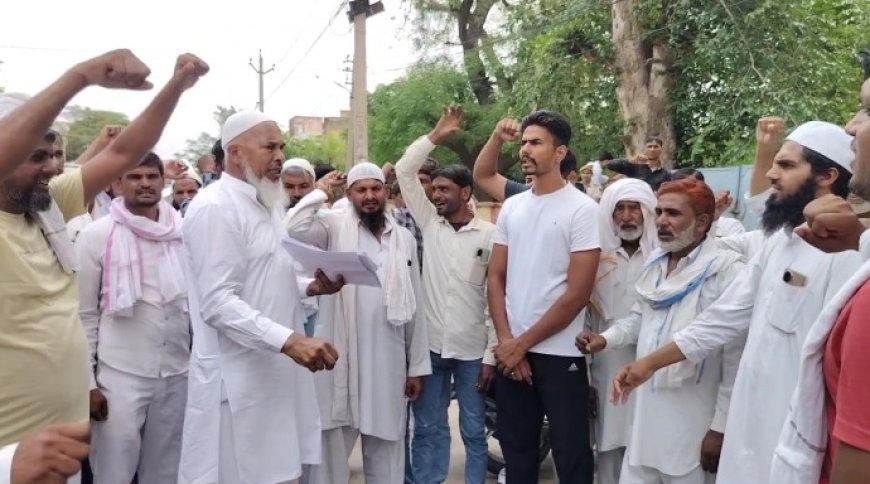 वक्फ की भूमि पर से सड़क निकालने का किया विरोध