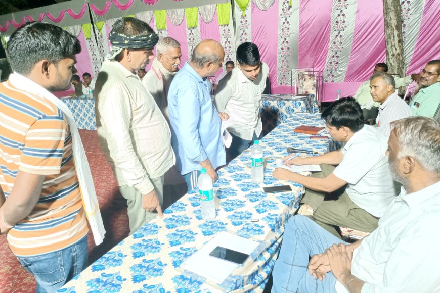 रैणी के गढ़ीसवाईराम मे एसडीओ हरकेश मीना के सानिध्य मे रात्रि चौपाल का हुआ आयोजन