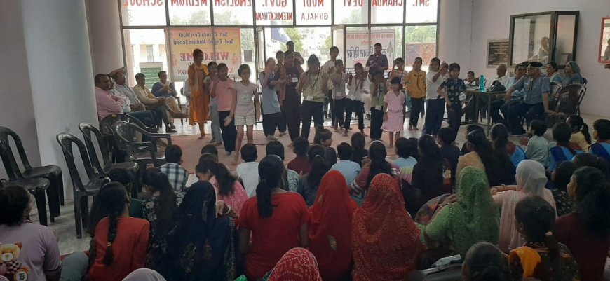 गुहाला मे कौशल विकास शिविर में निखर रही हैं प्रतिभाएं