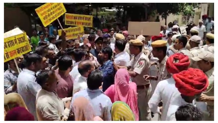 मनोरा में चोरी की घटनाओं पर ग्रामीणों का फूटा गुस्सा, जिला मुख्यालय तक पैदल मार्च