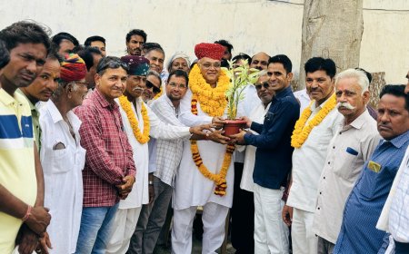 ओम मुक्तिधाम में नलकूप कार्य पूर्ण होने पर विधायक ज़ाकिर हुसैन का किया स्वागत