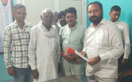 रामगढ़ विधायक ने सुनी जन समस्याएं संबंधित अधिकारियों को फोन पर अवगत करा कर कई समस्याओं का कराया समाधान