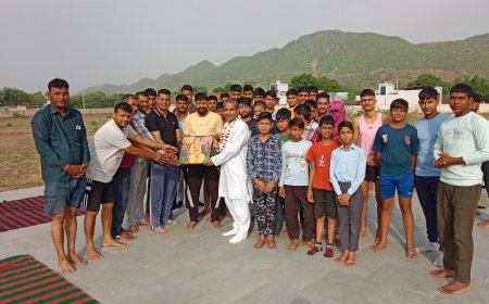 योग दिवस की तैयारी शुरू, ग्रामीणों को कराया योगाभ्यास