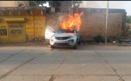 भुसावर में कार में लगी आग ,कार में सवार चिकित्सक जिंदा जला