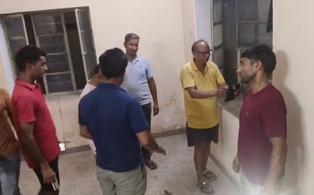 राजगढ़ AEN कार्यालय में शराब पार्टी: बीयर की बोतलें मिली,बिजली कटौती की शिकायत करने पहुंचे थे ग्रामीण