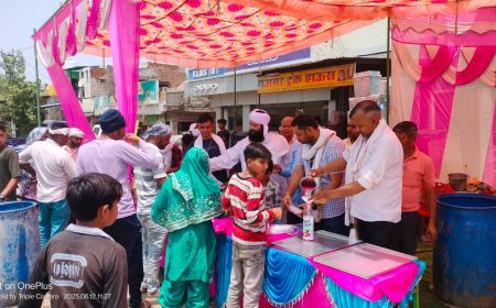भीषण गर्मी :बाबा गिरवर नाथ जी महाराज मंदिर कमेटी की ओर से शर्बत वितरण