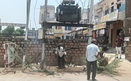 गर्मी से ट्रांसफार्मर में लगी आग , बिजली सप्लाई बंद की गई तो टला बड़ा हादसा
