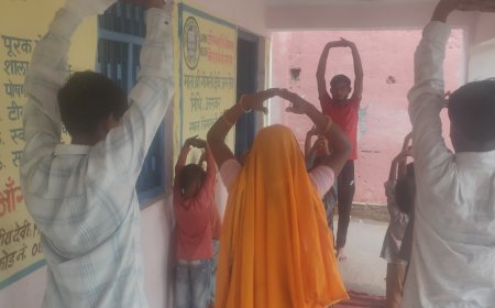 आँगन बाडी केन्द्र  चिमरावली सिक्ख में योग सत्र का आयोजन