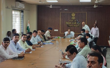 जिला कलक्टर ने जनसुनवाई में आमजन के सुने परिवाद:24 जून से 9 जुलाई तक प्रदेशभर में चलाया जाएगा, पंडित दीनदयाल उपाध्याय अन्त्योदय सम्बल पखवाड़ा