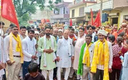 श्री दक्ष प्रजापति महाराज की जयंती के शुभ अवसर पर प्रजापत समाज की ओर से 151 कलशों की निकाली भव्य शोभा यात्रा