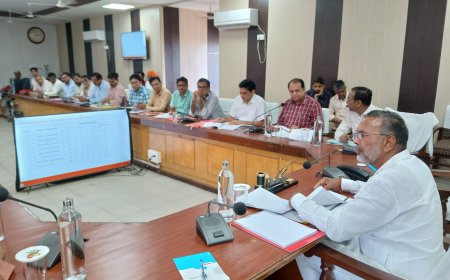 उर्जा मंत्री ने ली विभागीय अधिकारियों की समीक्षा बैठक :विद्युत तंत्र को सुदृढ कर आमजन को निर्बाध एवं गुणवत्तापूर्ण आपूर्ति करें सुनिश्चित