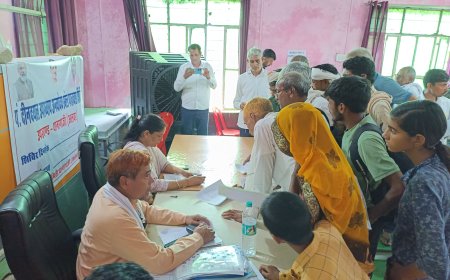 सीलीबावड़ी में दीनदयाल उपाध्याय शिविर का आयोजन,थानागाजी एसडीएम ने की  जनसुनवाई