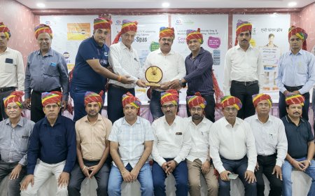 रक्तवीर लॉयन सुरेश कुमार सोनी का 61वीं बार रक्तदान पर किया सम्मान