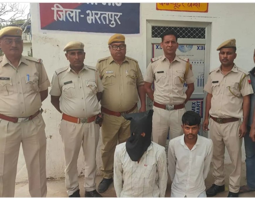 अचार व्यापारी पर फायरिंग के मामले में दो गिरफ्तार: नाबालिग निरुद्ध, देशी कट्टा 315 बोर एवं बाइक बरामद