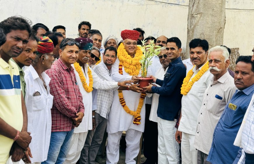 ओम मुक्तिधाम में नलकूप कार्य पूर्ण होने पर विधायक ज़ाकिर हुसैन का किया स्वागत