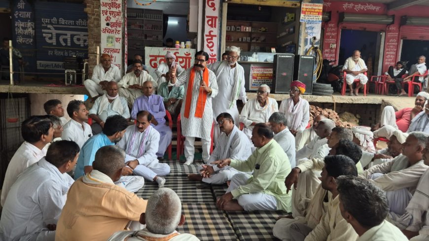 भारतीय जनता पार्टी के पूर्व नेता ज्ञान देव आहूजा पहुंचे झील बचाओ संघर्ष समिति के बीच; कहा- किसानों के दुश्मन है अधिकारी: उनको चाहिए कमिशन