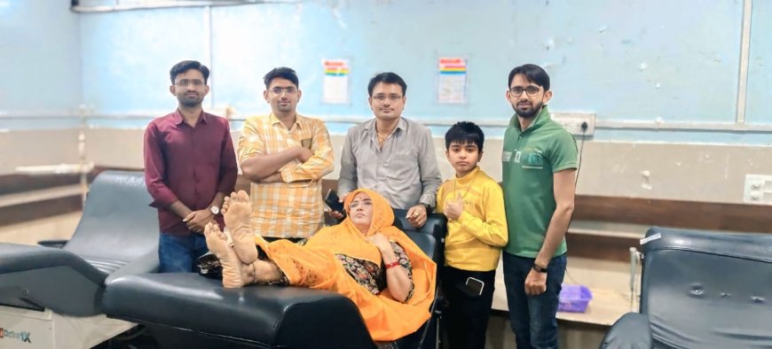 पुत्र के जन्मदिन की खुशी पर माता पिता सहित 5 जनो ने किया रक्तदान
