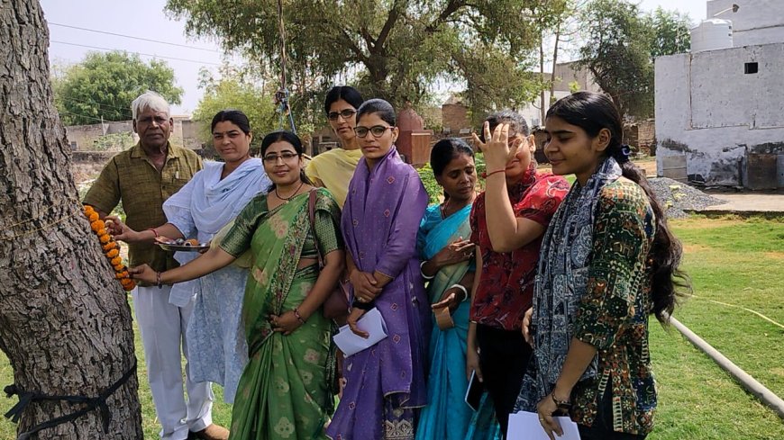 झुंझुनू में विश्व पर्यावरण दिवस पर मातृशक्ति का अभिनव प्रयास ,खेजड़ी को बांधा रक्षा सूत्र