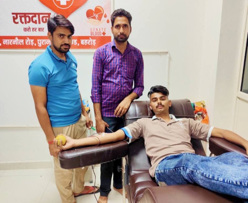 टीम वक्त पे रक्त के सदस्य अंकित यादव ने किया रक्तदान