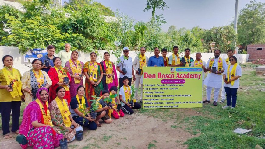 वृक्ष रोपित कर मनाया विश्व पर्यावरण दिवस