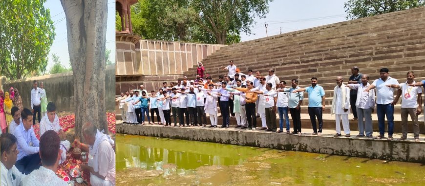 वंदे गंगा अभियान के तहत संतदास मंदिर जलाशय की सफाई, जल शपथ लेकर दिया जल संरक्षण का संदेश